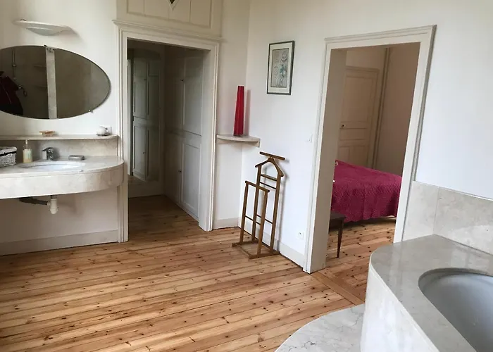 Demeure De Beaulieu Nocleg ze śniadaniem Le Coudray-Macouard