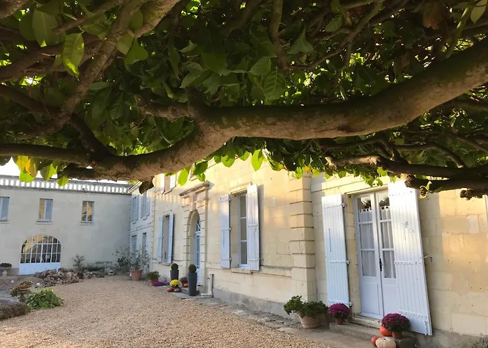 Couette-café Demeure De Beaulieu 4*